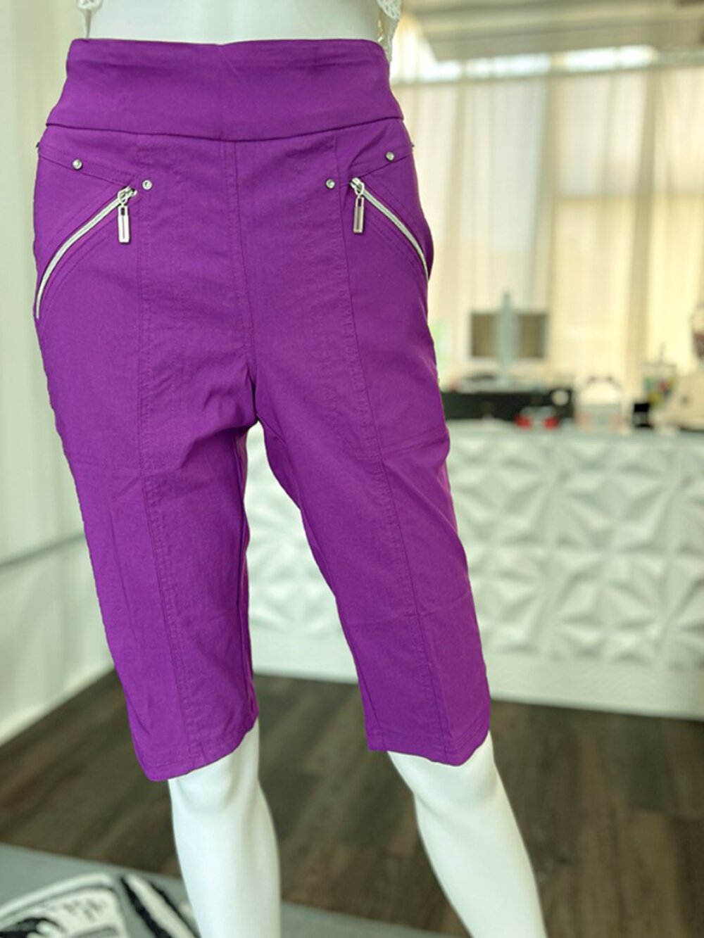NWT Jamie Sadock Skinnylicious Knee Capri Golf Pants